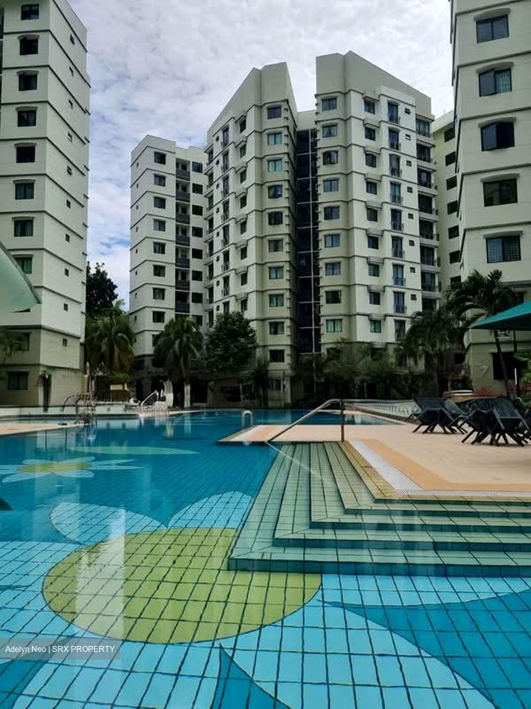 Simei Green Condominium (D18), Condominium #563717151